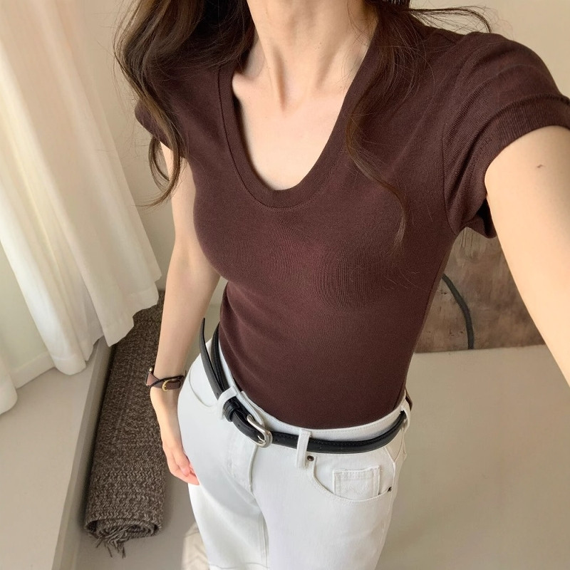 Women Fashion Blouse - Koszulka damska z dekoltem U, krótkim