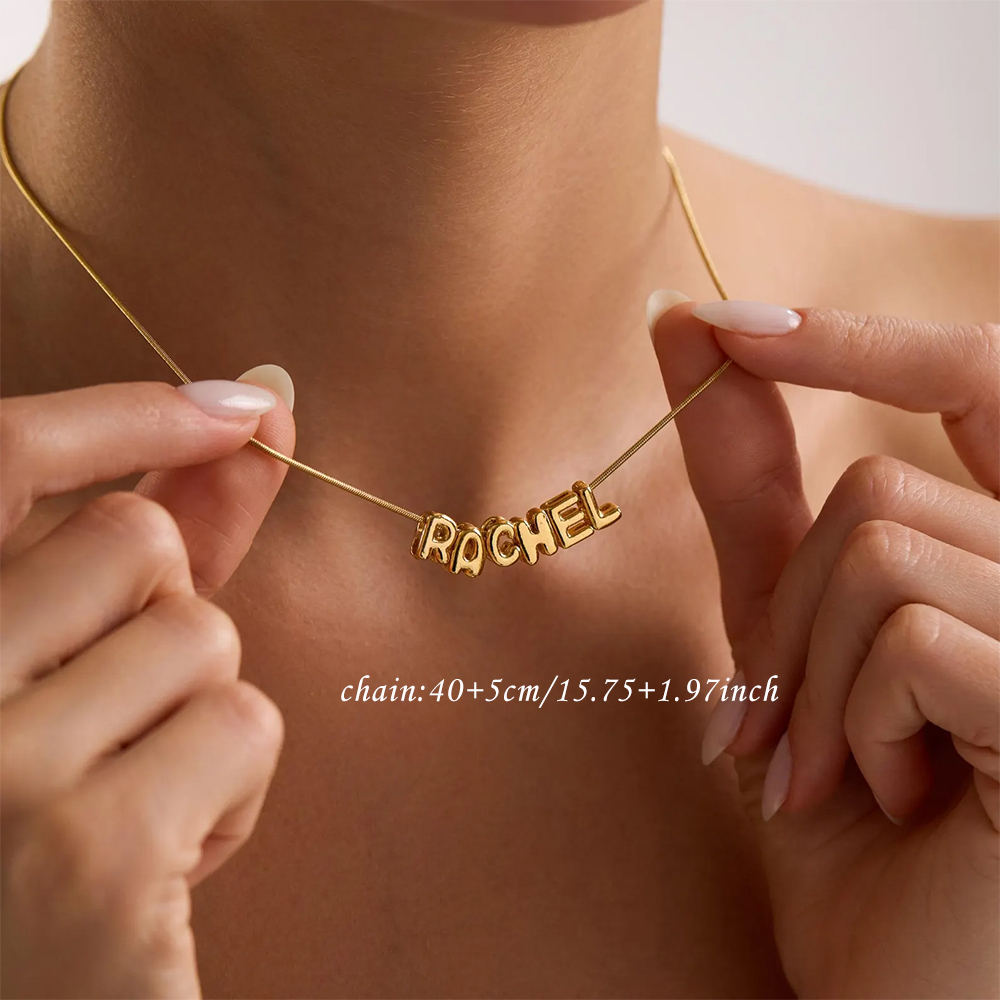 Personalizowany naszyjnik z in – Women Fashion Names recenzja i cena