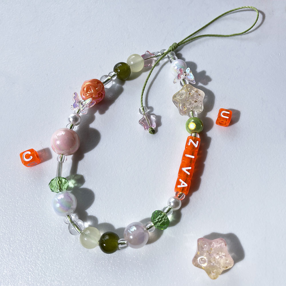 Personalizowany brelok do tele – Women Fashion Names recenzja i cena
