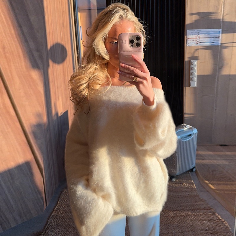 Sweter damski z odkrytymi rami – Women'S Fashion Trends Fall 2025 recenzja i cena