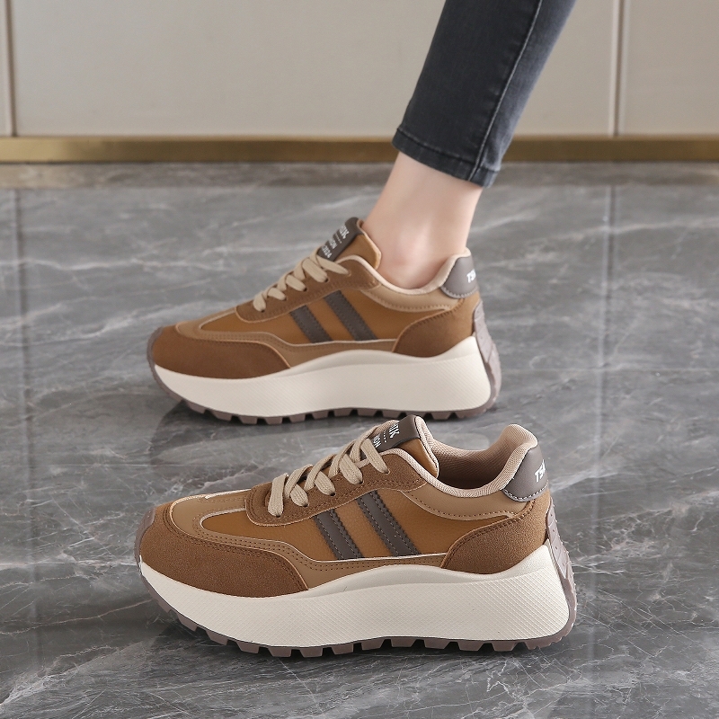 Damskie wiosenne, oddychające  – New Balance Fashion Women recenzja i cena